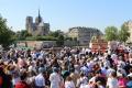 Fidèles rassemblés en procession